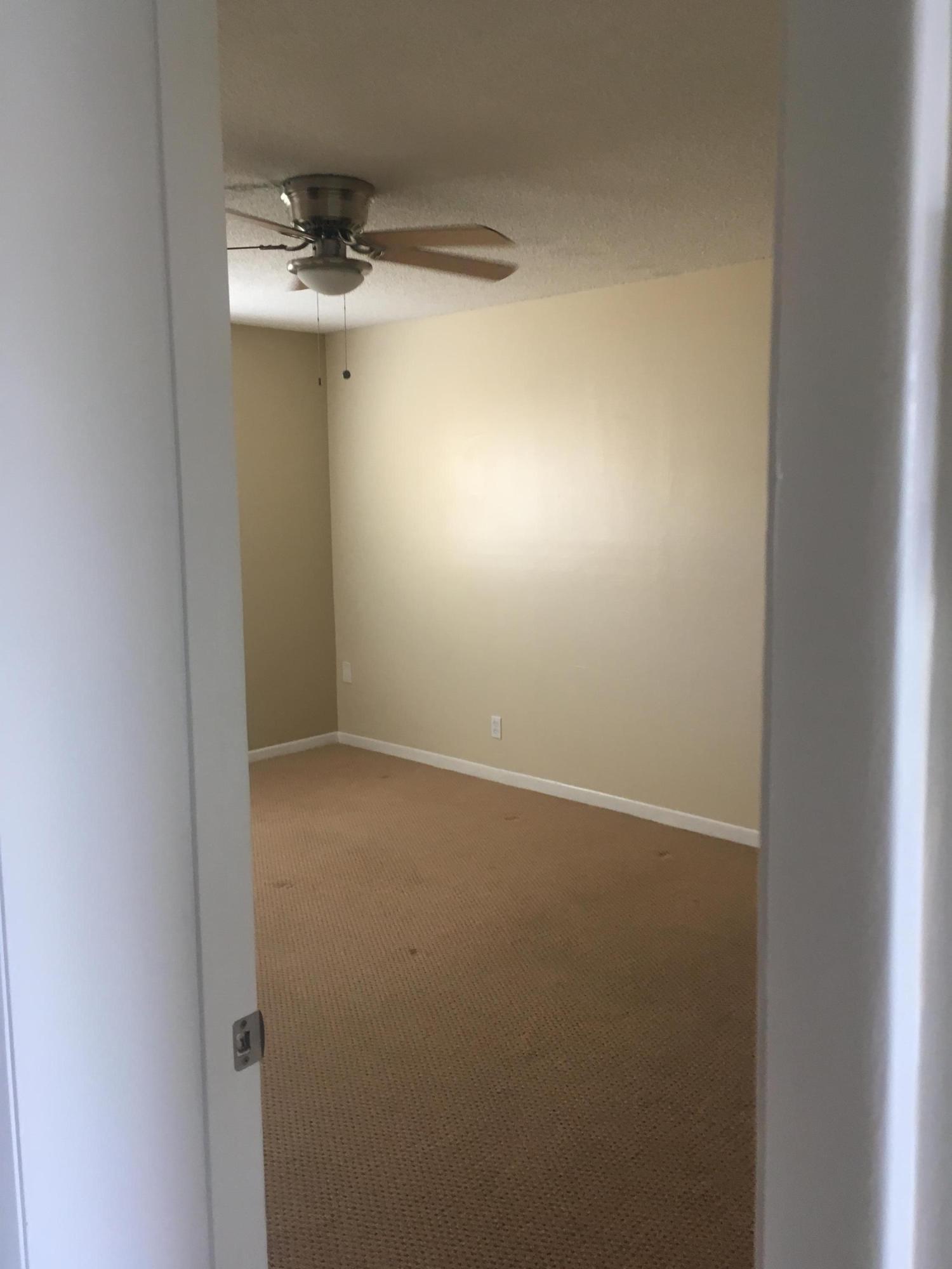 VILLAGE ROYALE GREENHILL CONDO - Residential