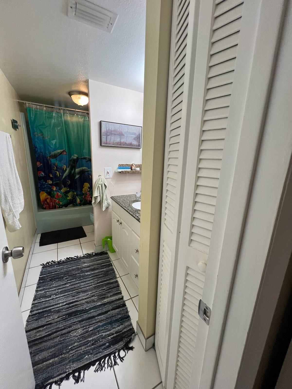 VILLAGE ROYALE GREENHILL CONDO - Residential