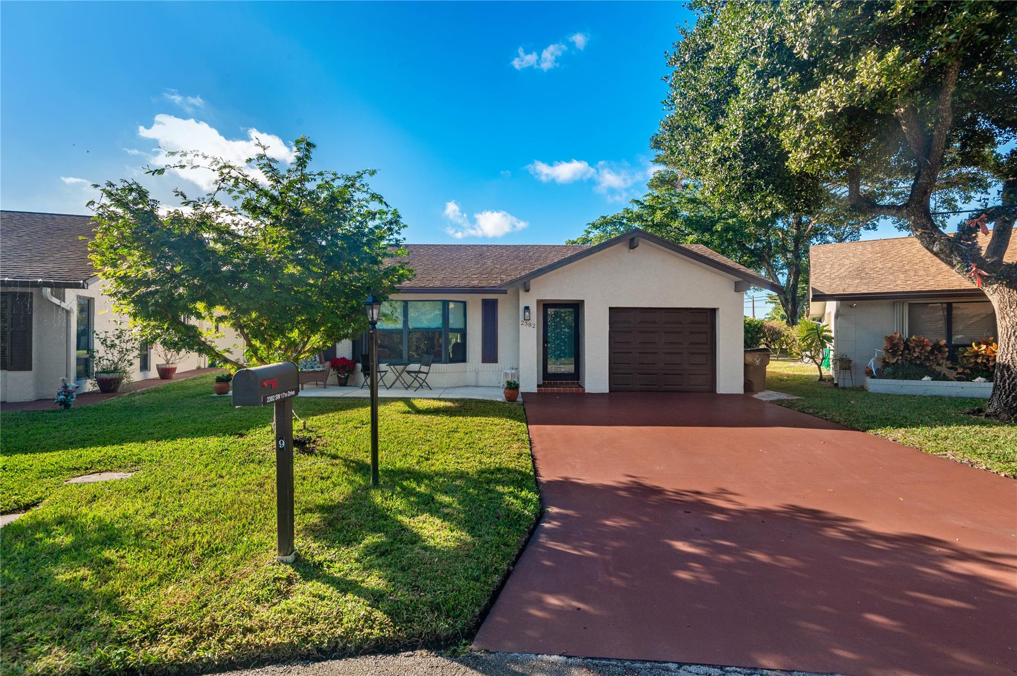 2382 SW 17th Dr