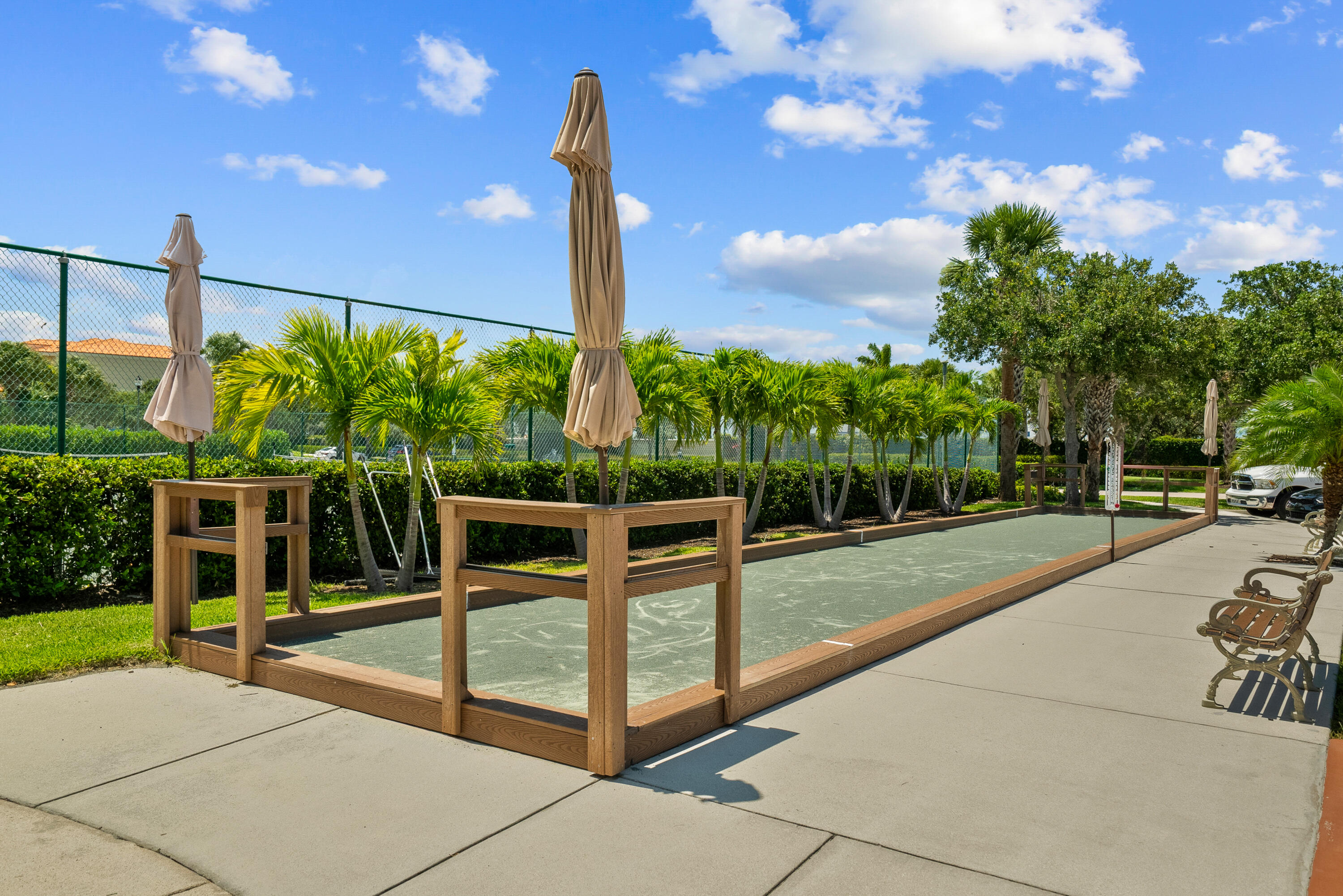 HARBOUR ISLE AT HUTCHINSON ISLAND WEST - Residential