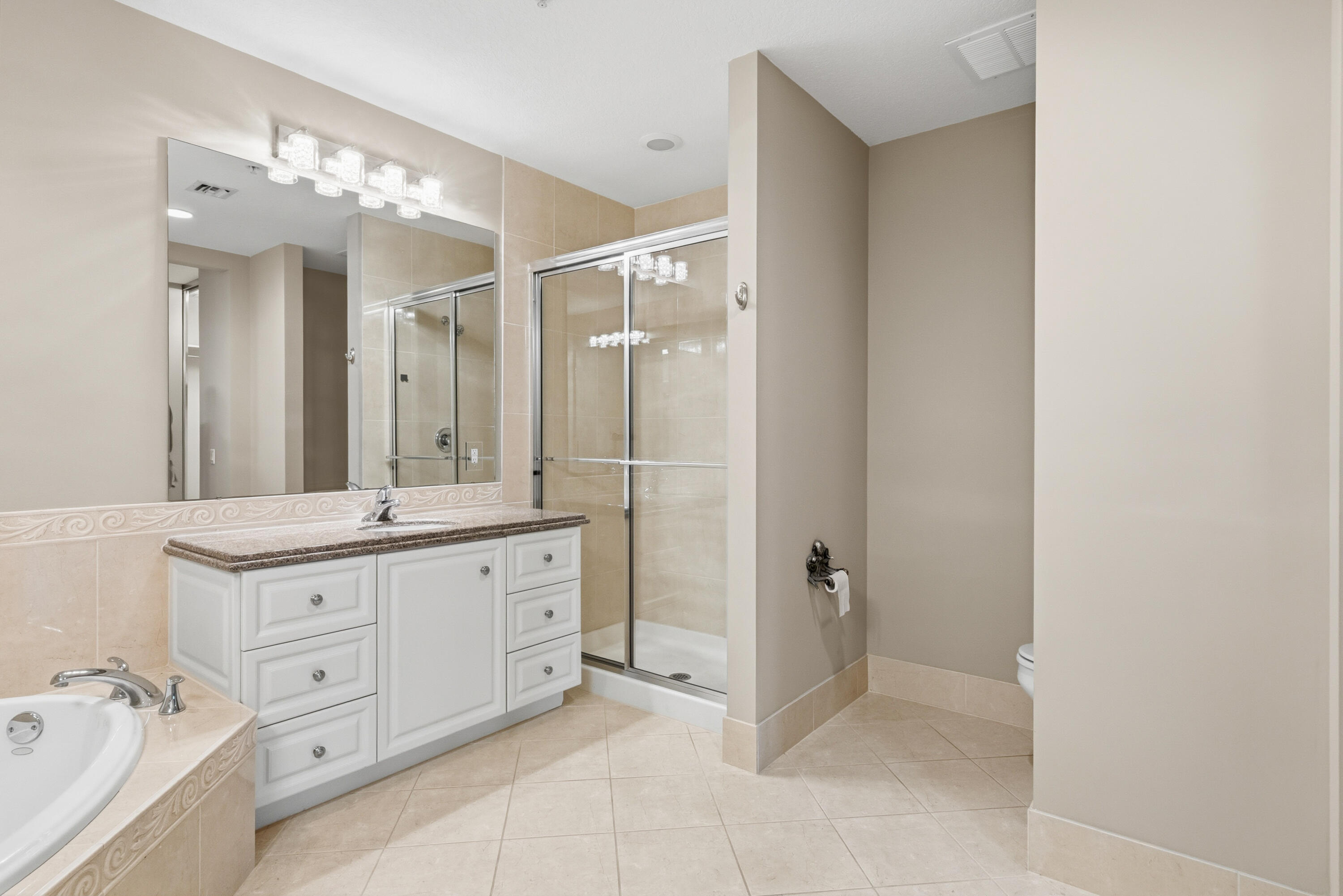 HARBOUR ISLE AT HUTCHINSON ISLAND WEST - Residential