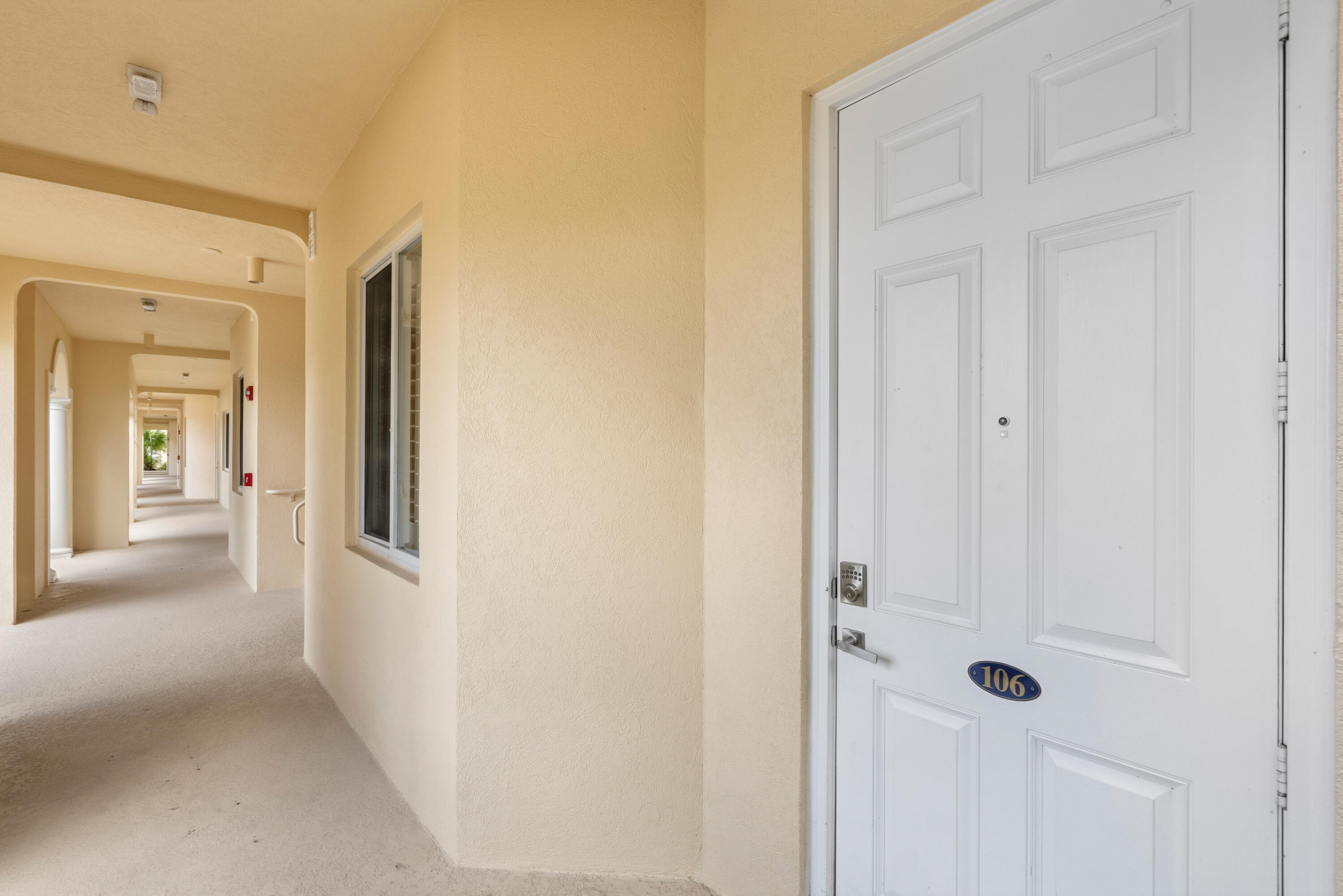 HARBOUR ISLE AT HUTCHINSON ISLAND WEST - Residential
