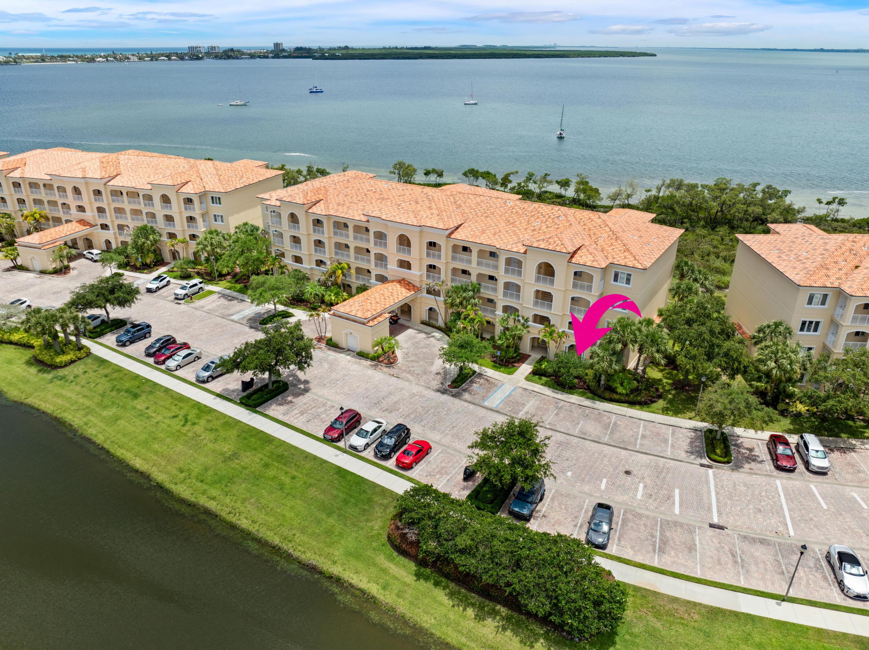 HARBOUR ISLE AT HUTCHINSON ISLAND WEST - Residential