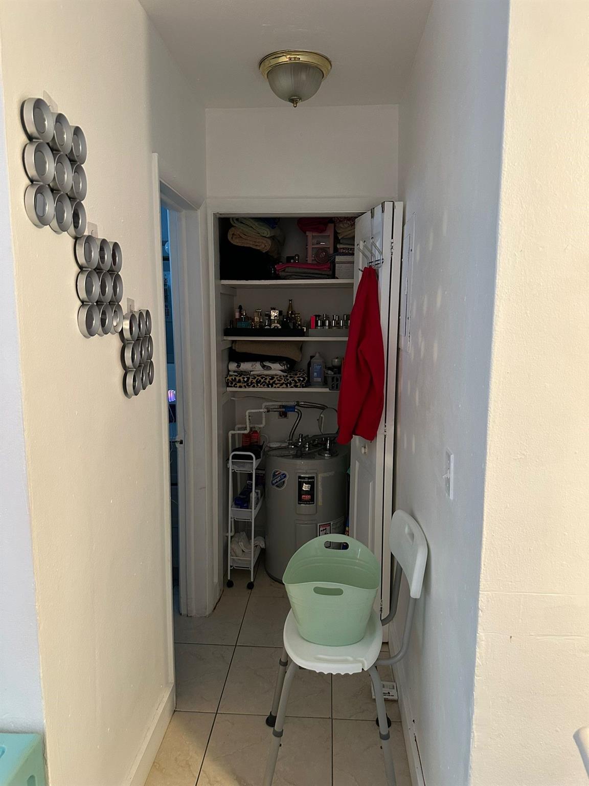 Hallandale Park 2 6-8 B - Residential Lease