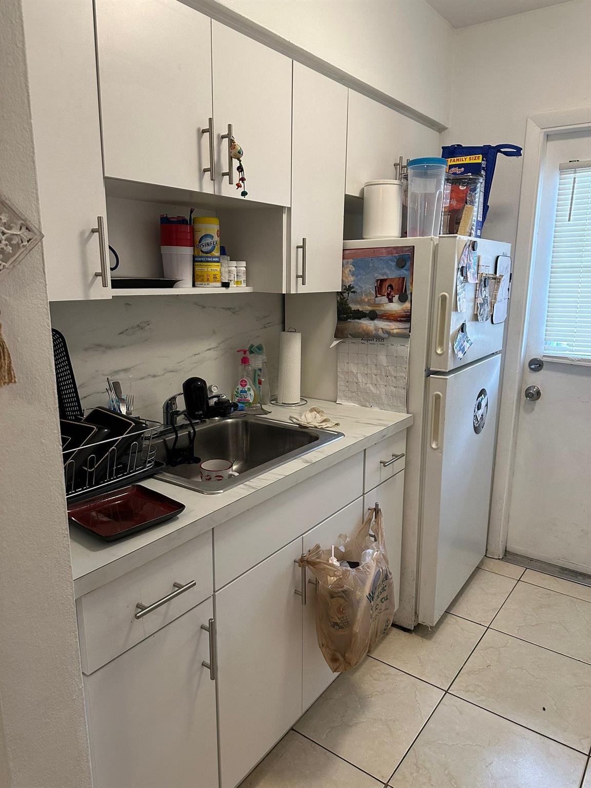 Hallandale Park 2 6-8 B - Residential Lease
