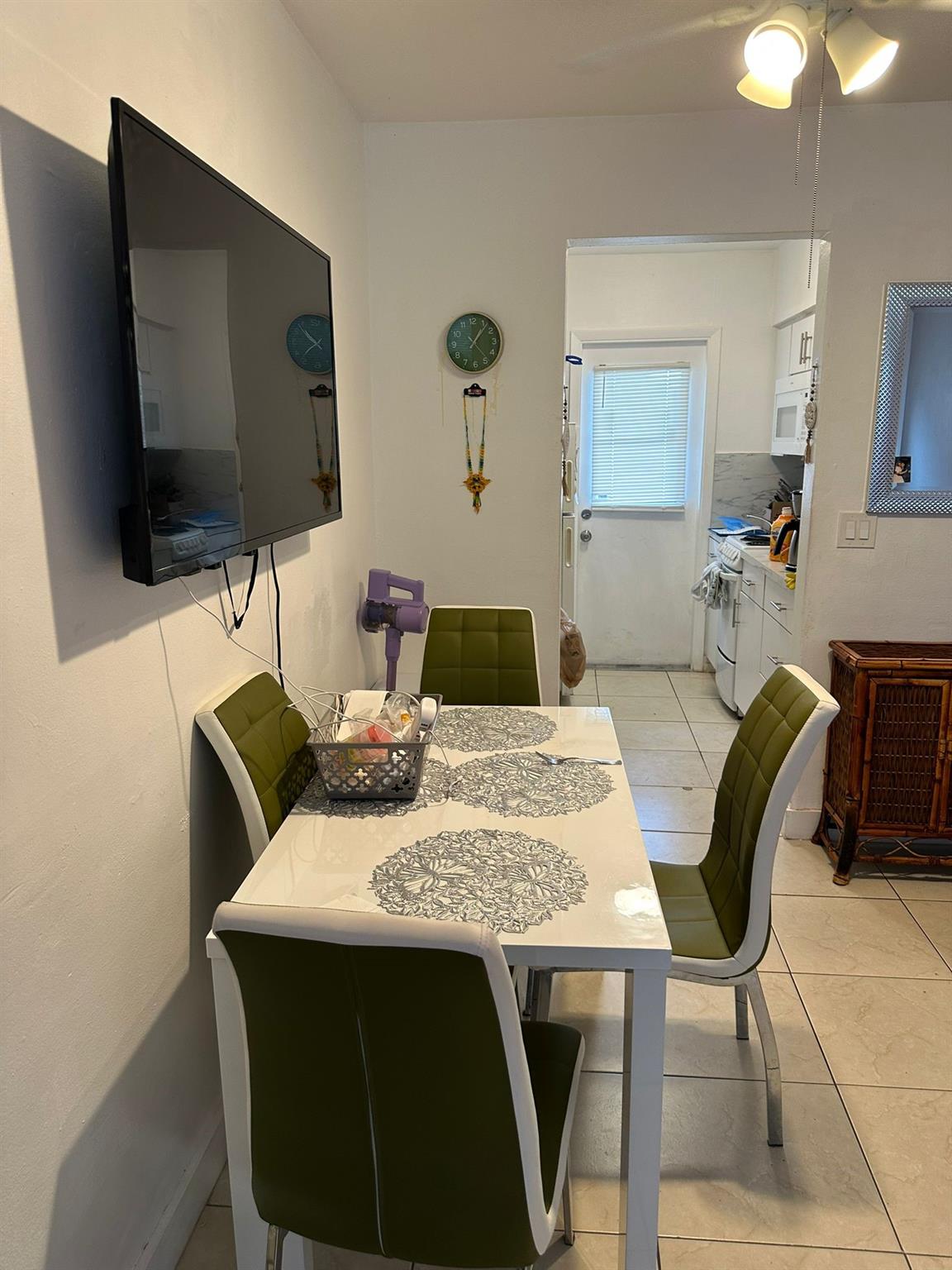 Hallandale Park 2 6-8 B - Residential Lease