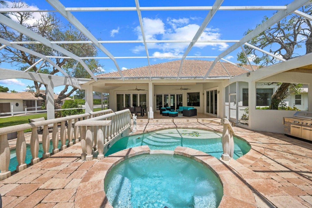 Photo of 15000 Oatland Court #House, Wellington, FL 33414 (MLS # B26049162)