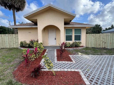 962 29th Street West Palm Beach FL 33407