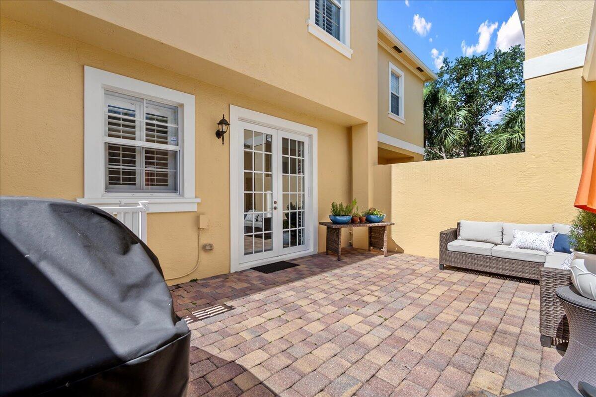 CANTERBURY PLACE - Residential Lease