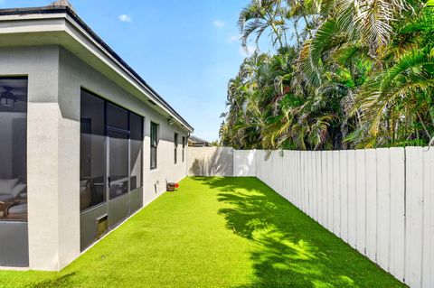 Tiny photo for 7527 Moonrise Drive, Lake Worth, FL 33467 (MLS # B26018672)
