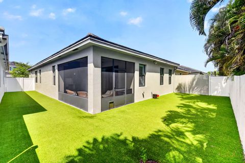 Tiny photo for 7527 Moonrise Drive, Lake Worth, FL 33467 (MLS # B26018672)