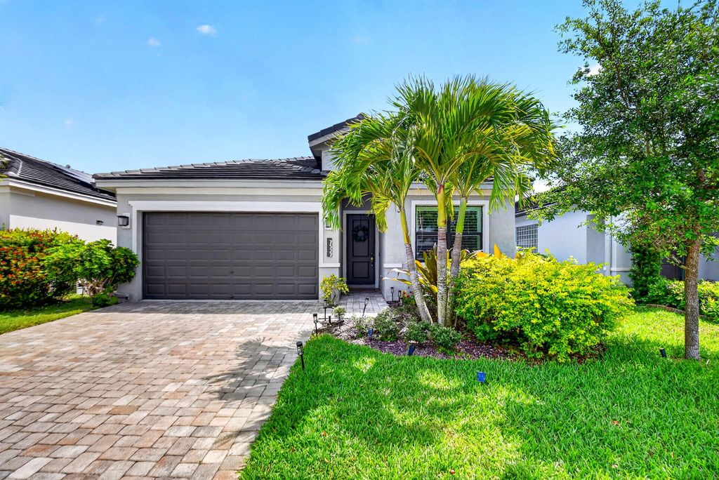 Photo of 7527 Moonrise Drive, Lake Worth, FL 33467 (MLS # B26018672)