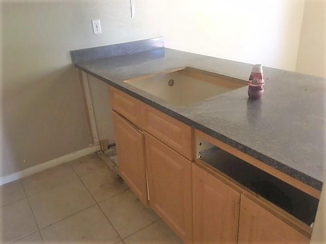 LAURELS AT SHERWOOD CONDO - Residential