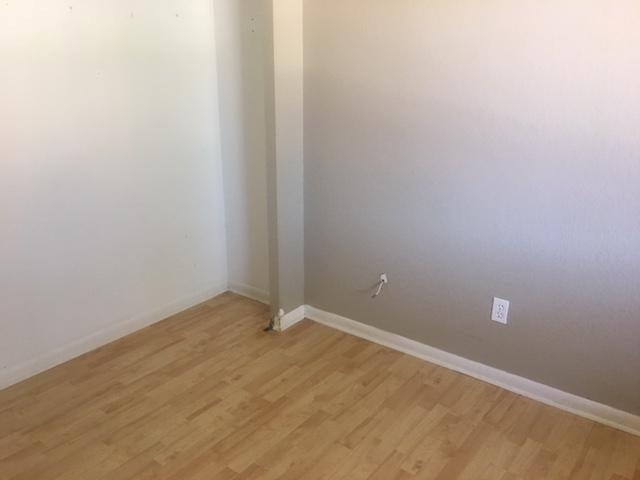 LAURELS AT SHERWOOD CONDO - Residential