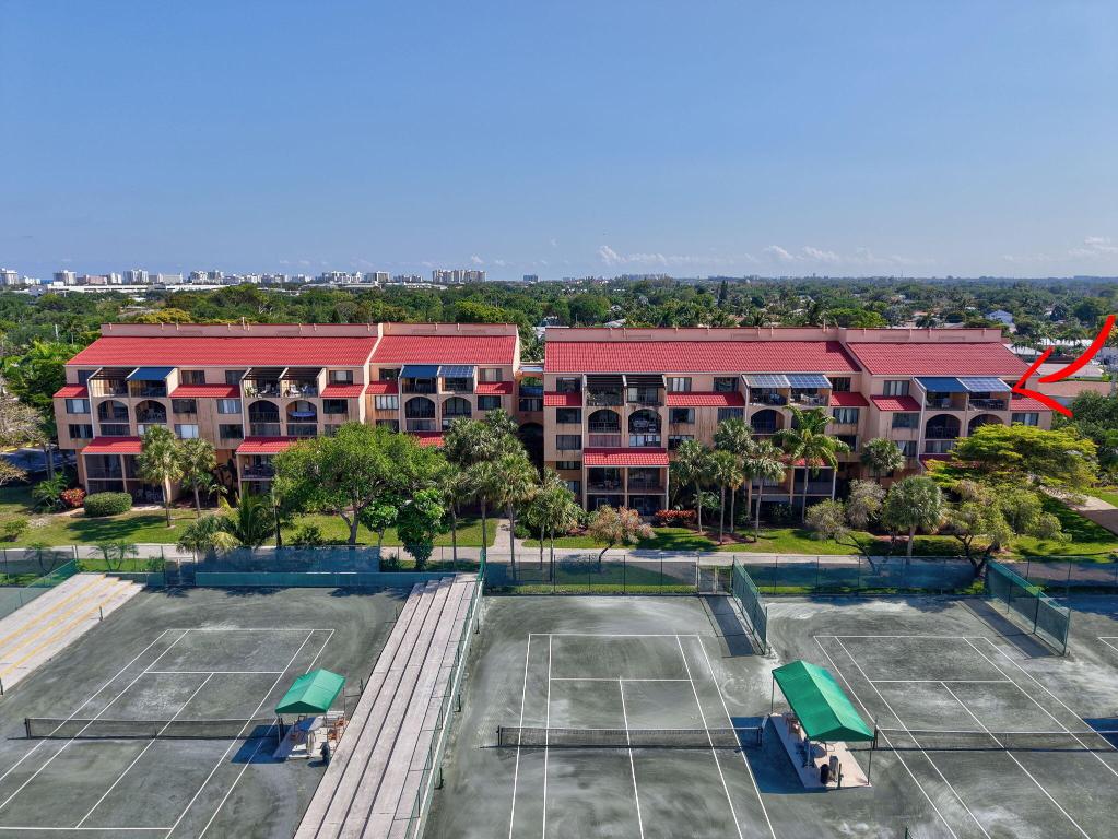 LAVERS DELRAY RACQUET CLUB CONDO - Residential