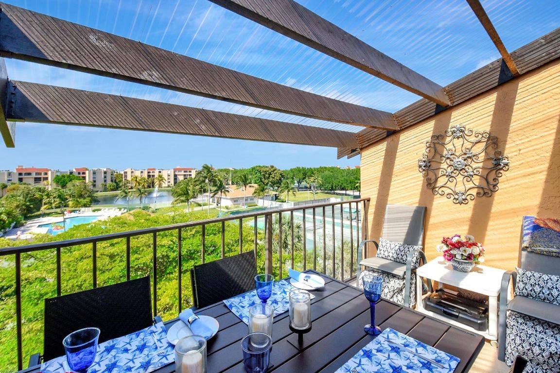 LAVERS DELRAY RACQUET CLUB CONDO - Residential