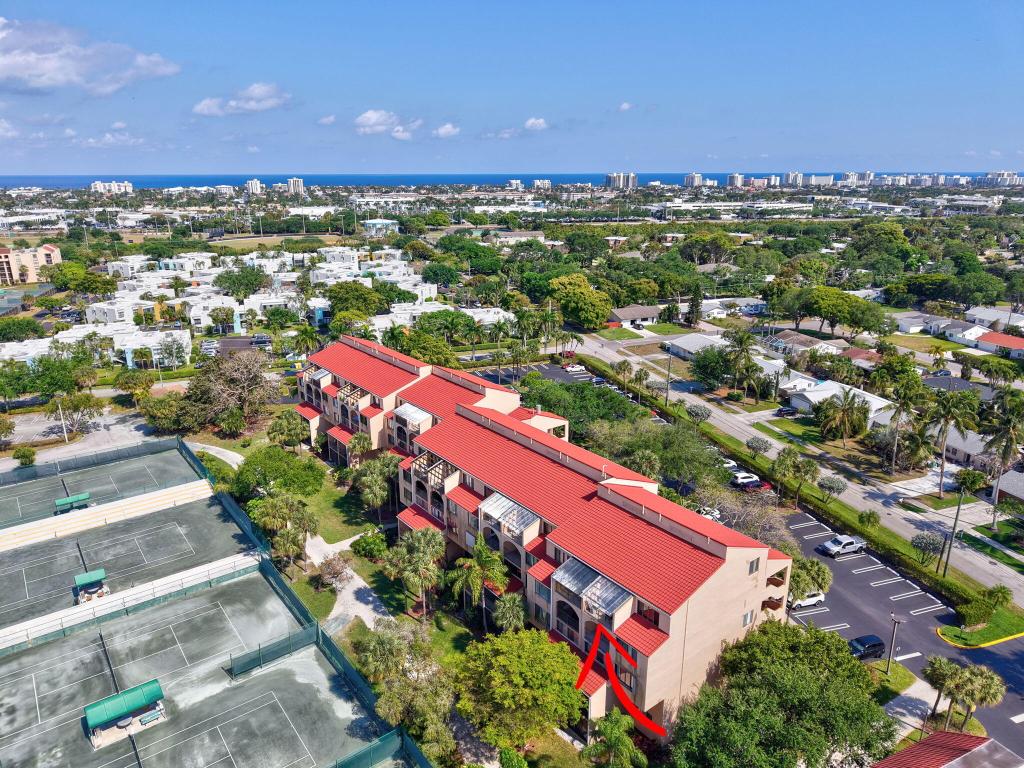 LAVERS DELRAY RACQUET CLUB CONDO - Residential