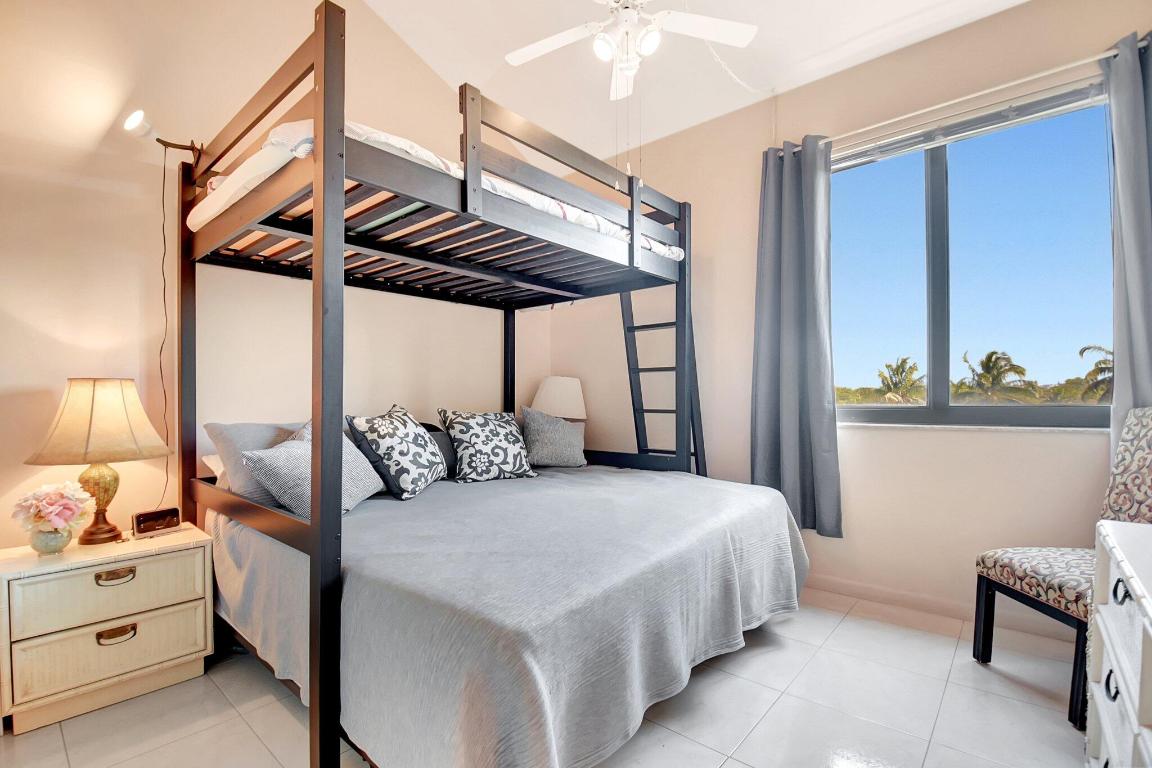 LAVERS DELRAY RACQUET CLUB CONDO - Residential