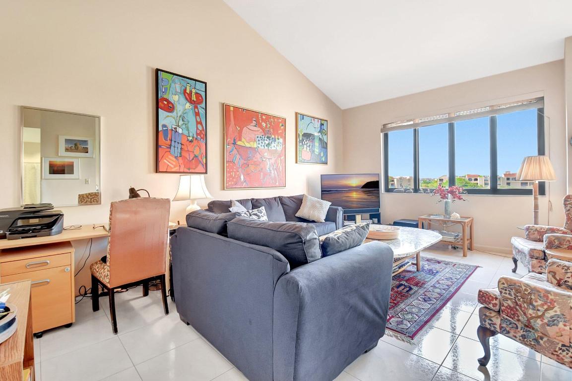LAVERS DELRAY RACQUET CLUB CONDO - Residential
