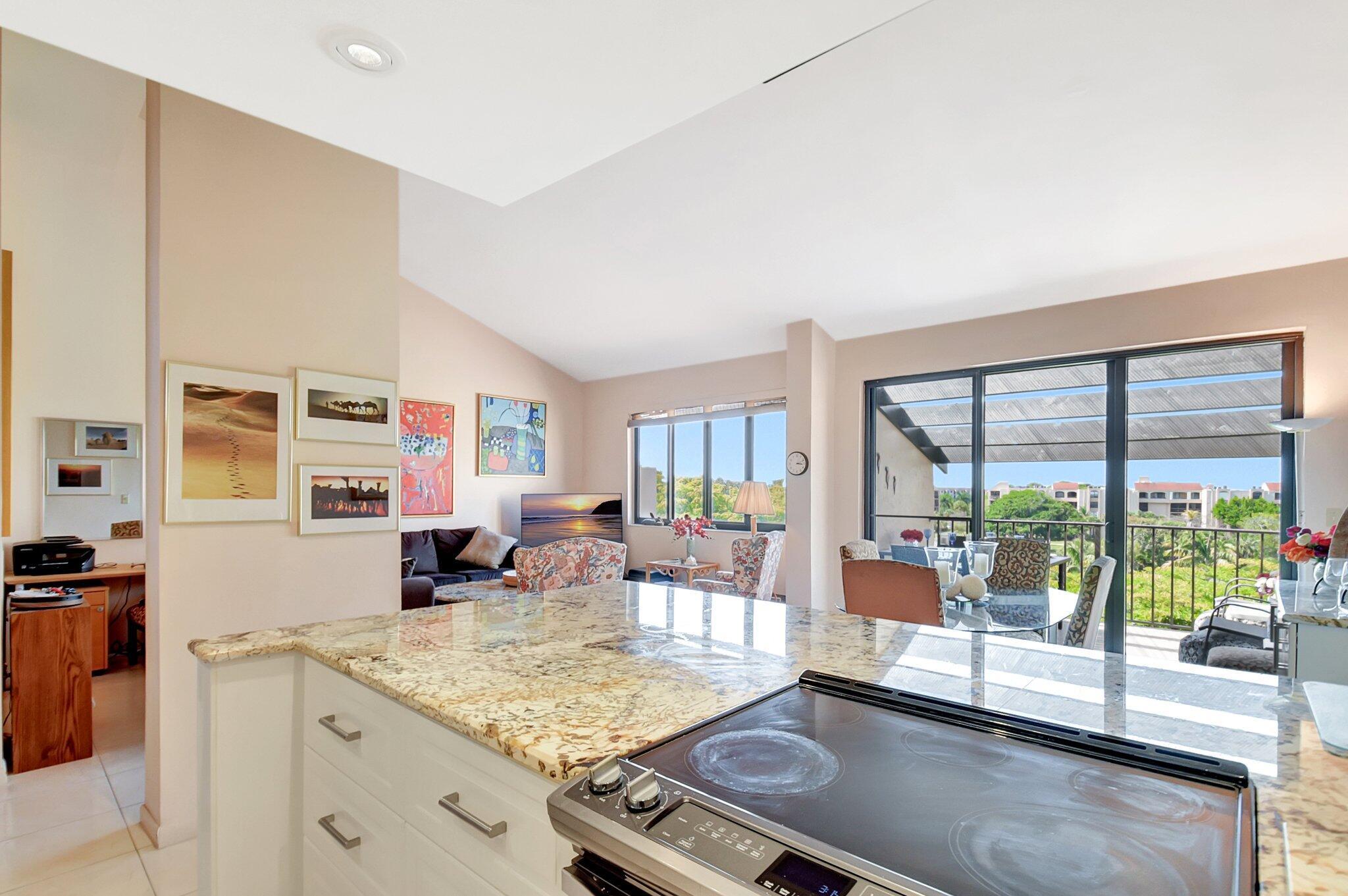 LAVERS DELRAY RACQUET CLU - Residential