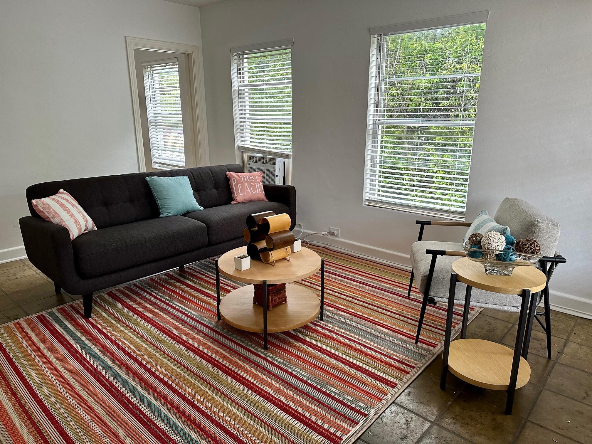 ROYAL PARK - Residential Lease