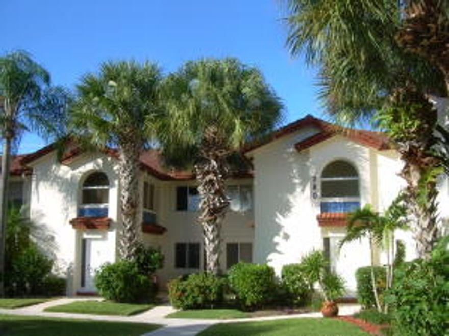 2 bedroom 2 bath first floor residence with a beautiful canal view. Laminate flooring. Appliances have been replaced.
San de Vance amenities include clubhouse with fitness room, pool and tennis court. Pet-friendly community is located perfectly between the city centers of Boca and Delray - close to beaches, parks, shopping and dining.