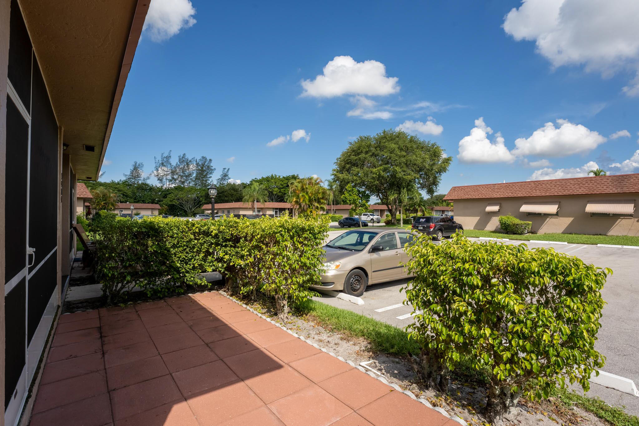 PALMLAND VILLAS I CONDO - Residential Lease