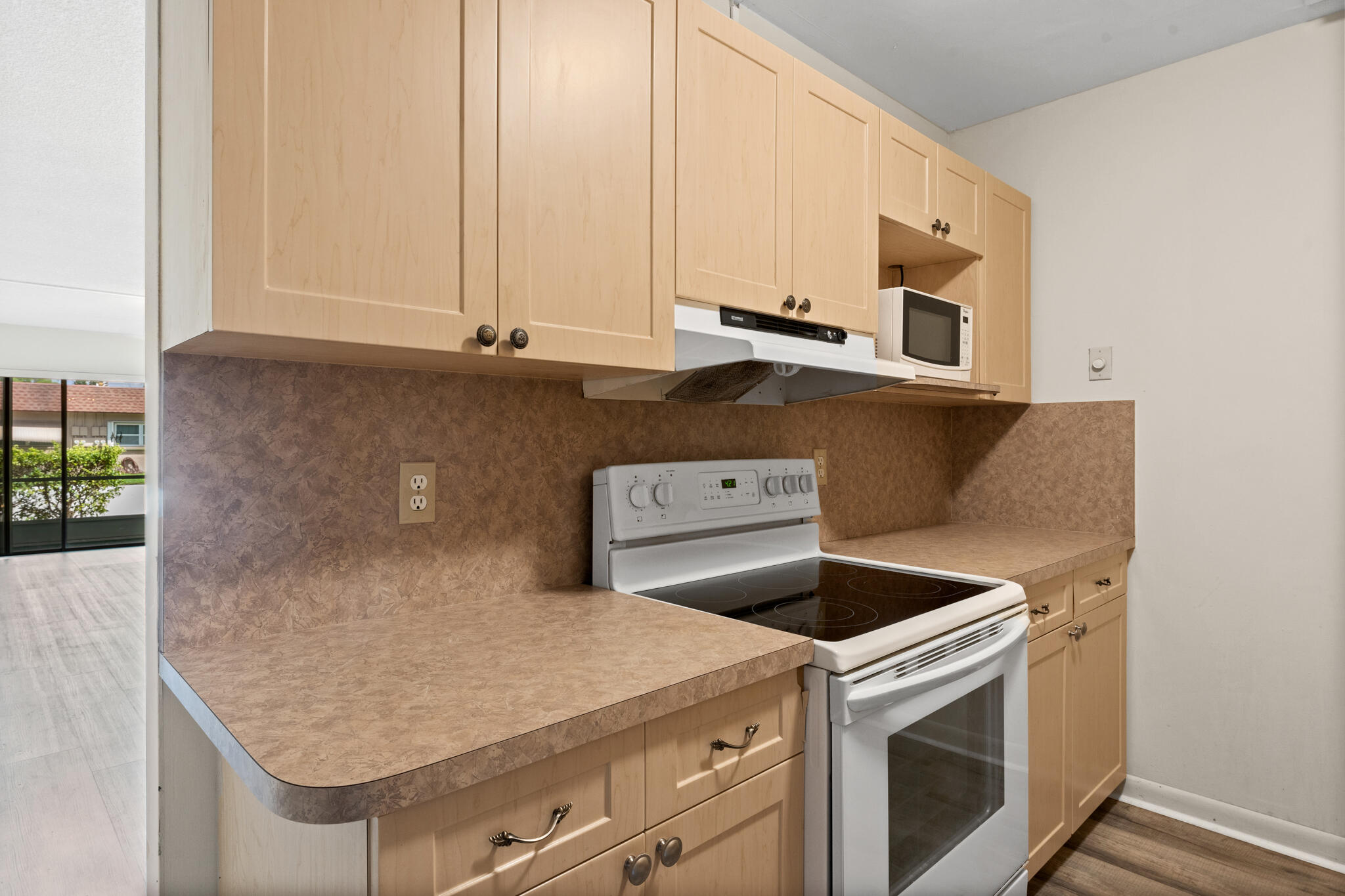 PALMLAND VILLAS I CONDO - Residential Lease