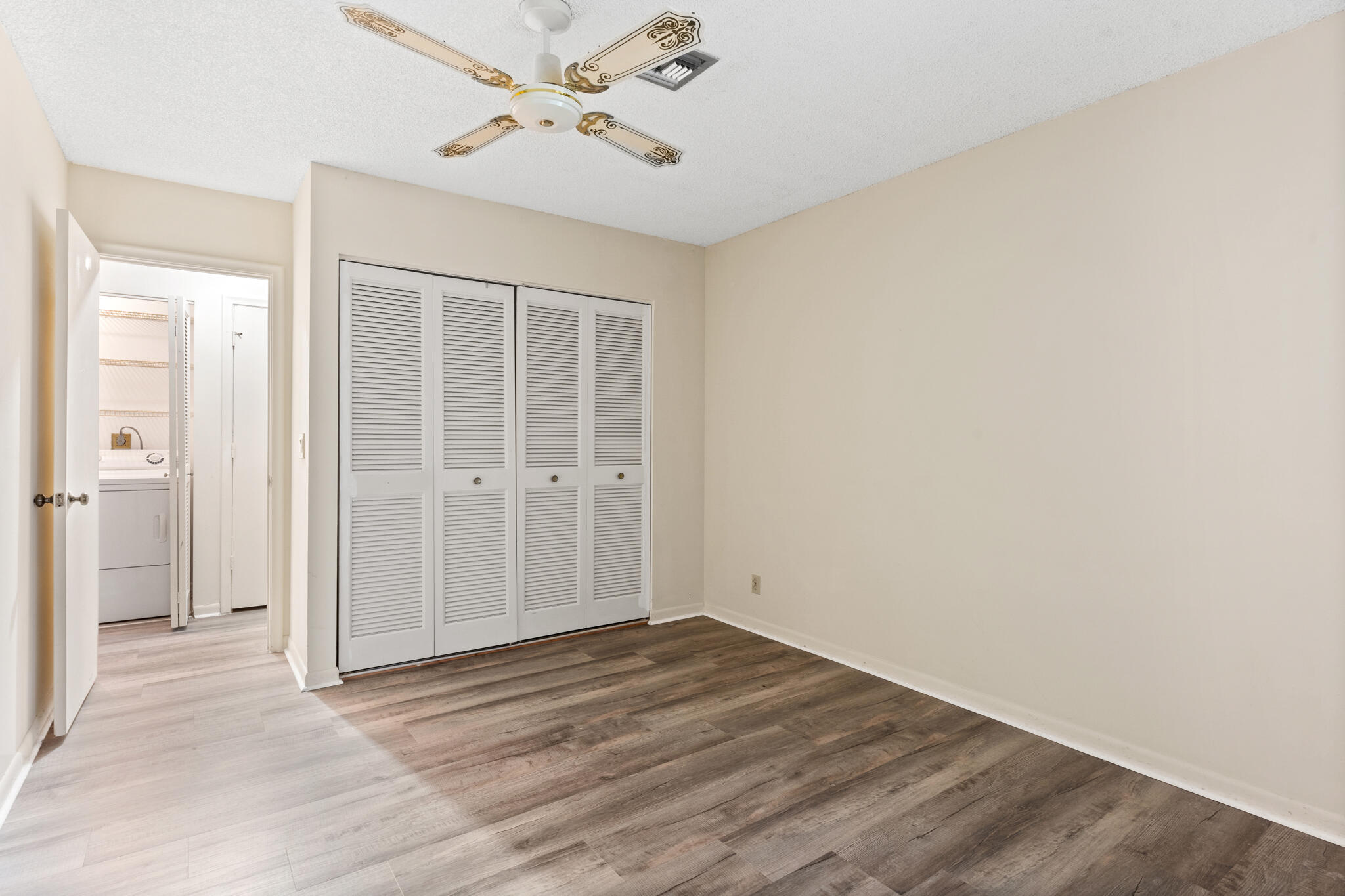 PALMLAND VILLAS I CONDO - Residential Lease