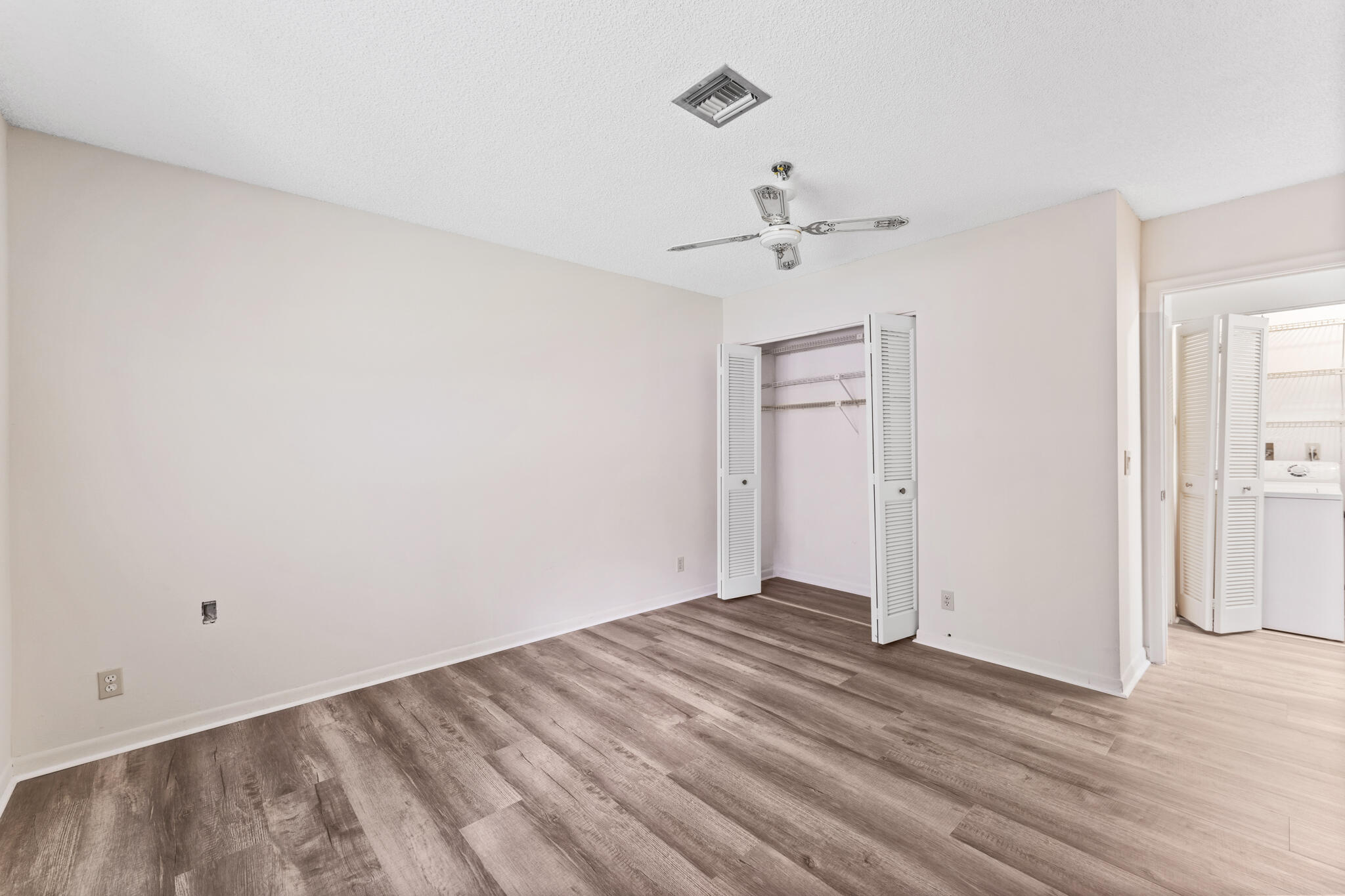 PALMLAND VILLAS I CONDO - Residential Lease