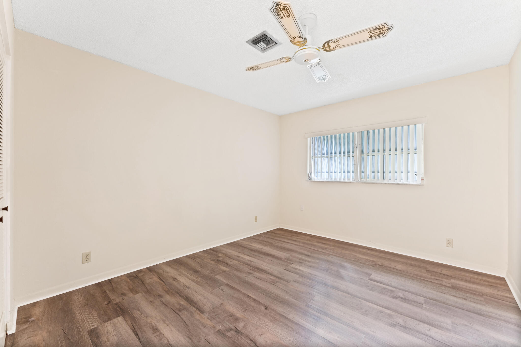 PALMLAND VILLAS I CONDO - Residential Lease