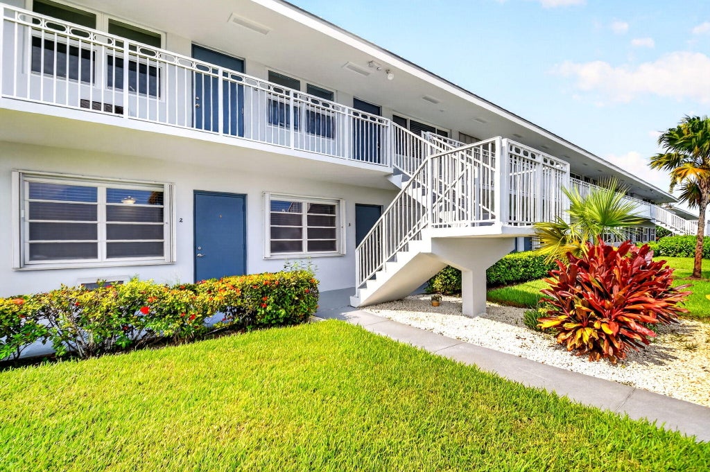 Photo of 2430 S FEDERAL Highway #2, Boynton Beach, FL 33435 (MLS # B26054139)