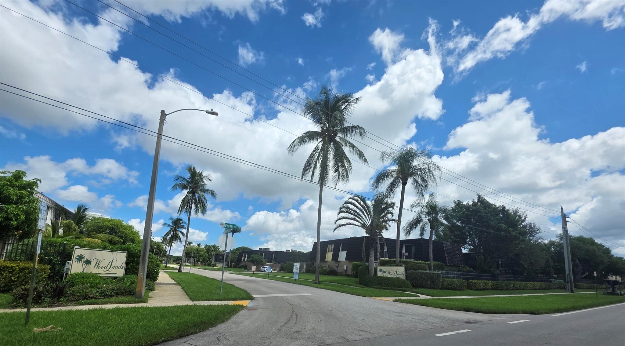 WOODLANDS OF PALM SPRINGS - Residential