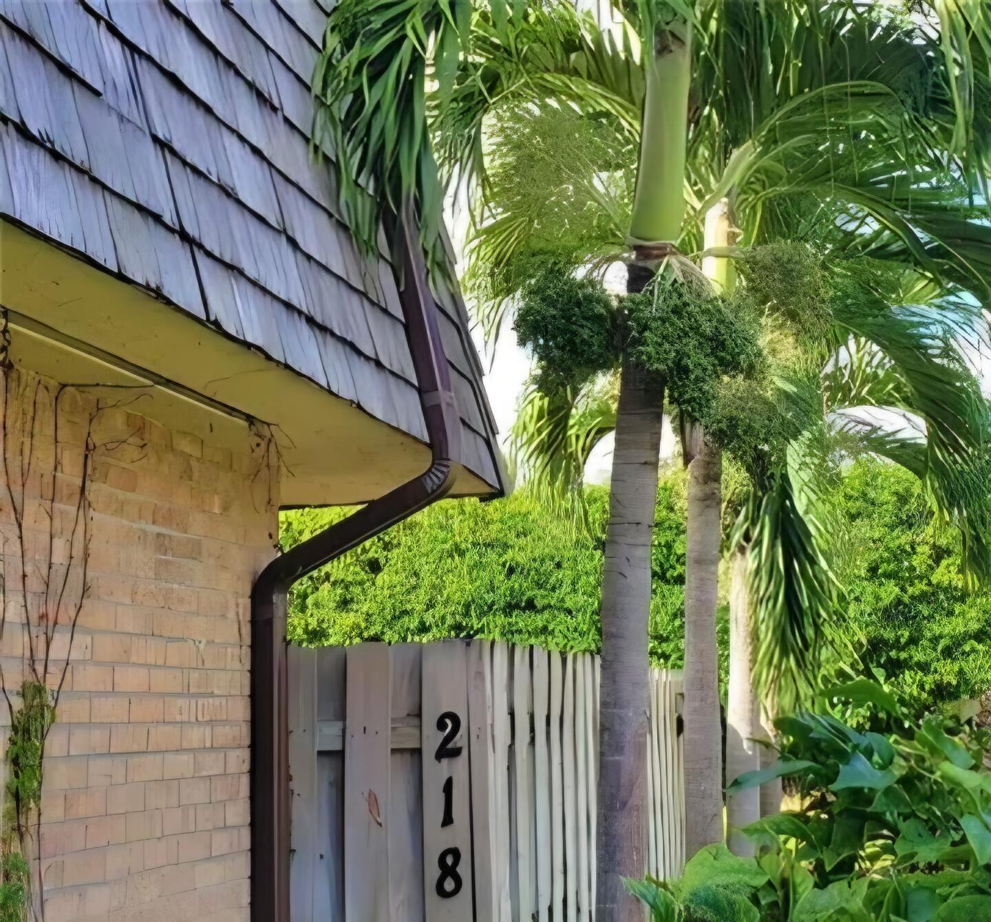 WOODLANDS OF PALM SPRINGS - Residential