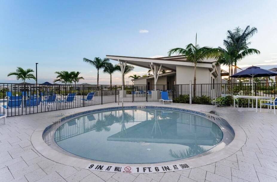 Cadence at Tradition - Residential Lease