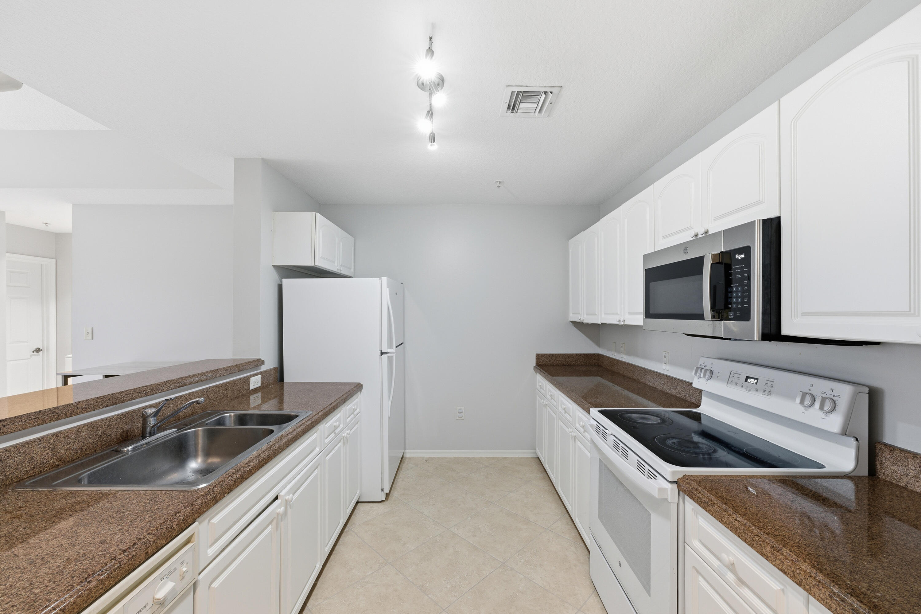 1209 Main Street 301