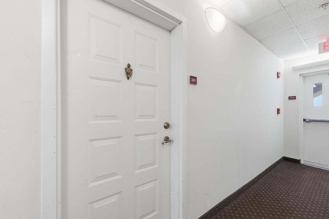 VILLAGE AT ABACOA CONDO - Residential