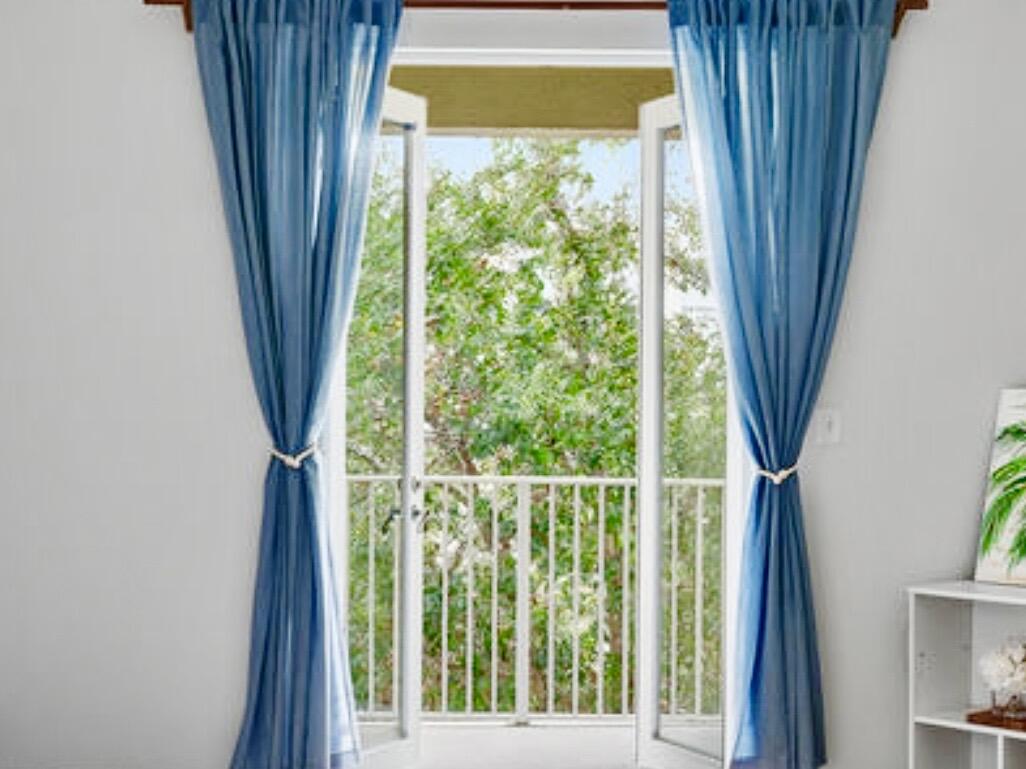 1209 Main Street 301