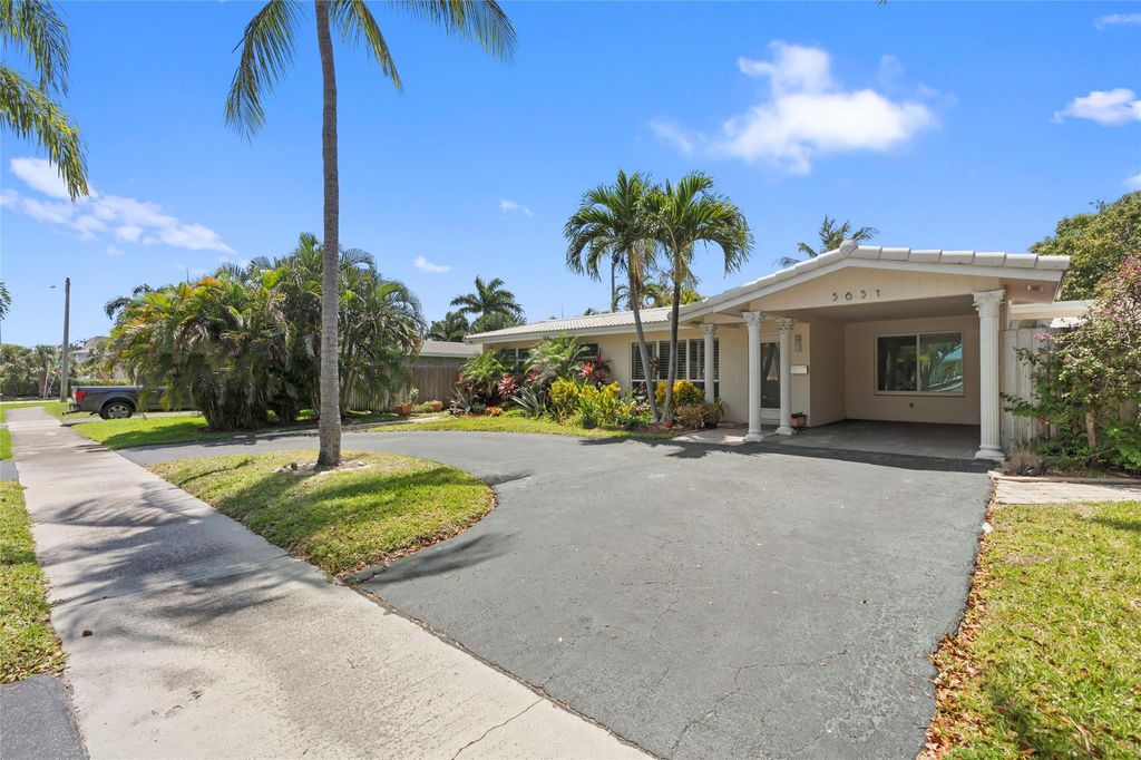 Photo of 5651 NE 22nd Ave, Fort Lauderdale, FL 33308 (MLS # F10429130)