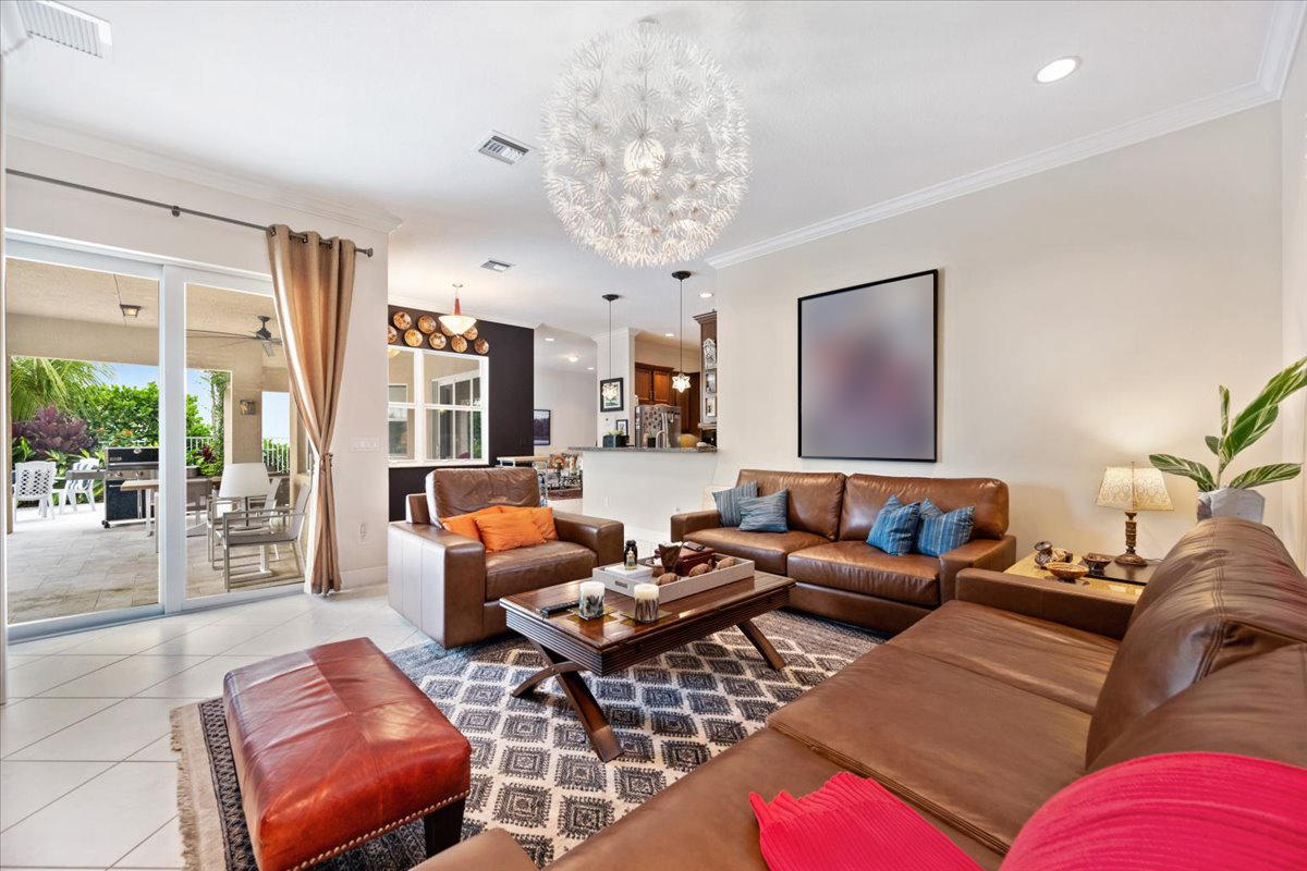 DIAMOND C RANCH POD G - Residential Lease