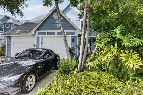 Photo of 1401 OCEAN DUNES Circle, Jupiter, FL 33477 (MLS # B26072522)