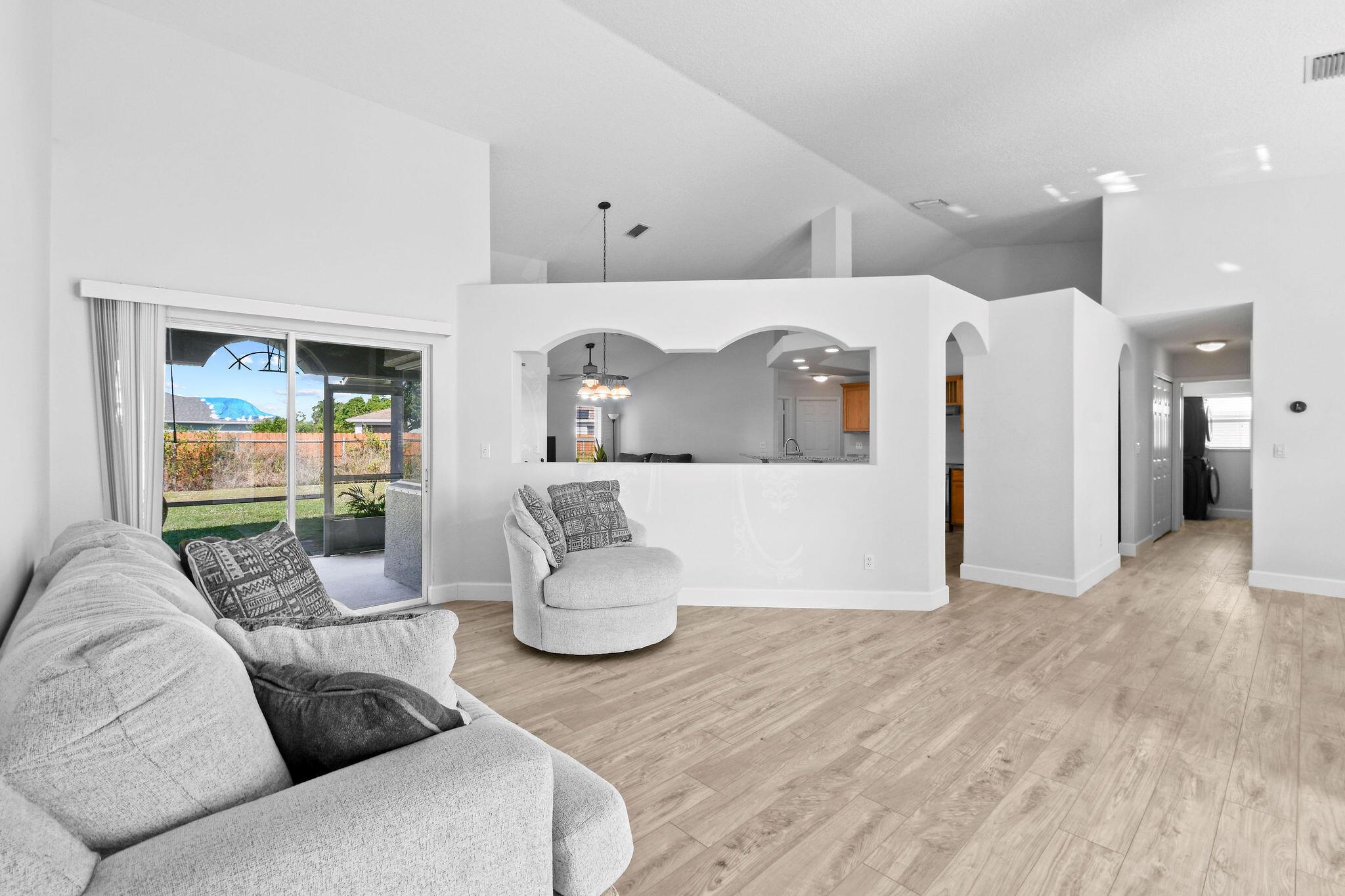 PORT ST LUCIE SECTION 21 - Residential