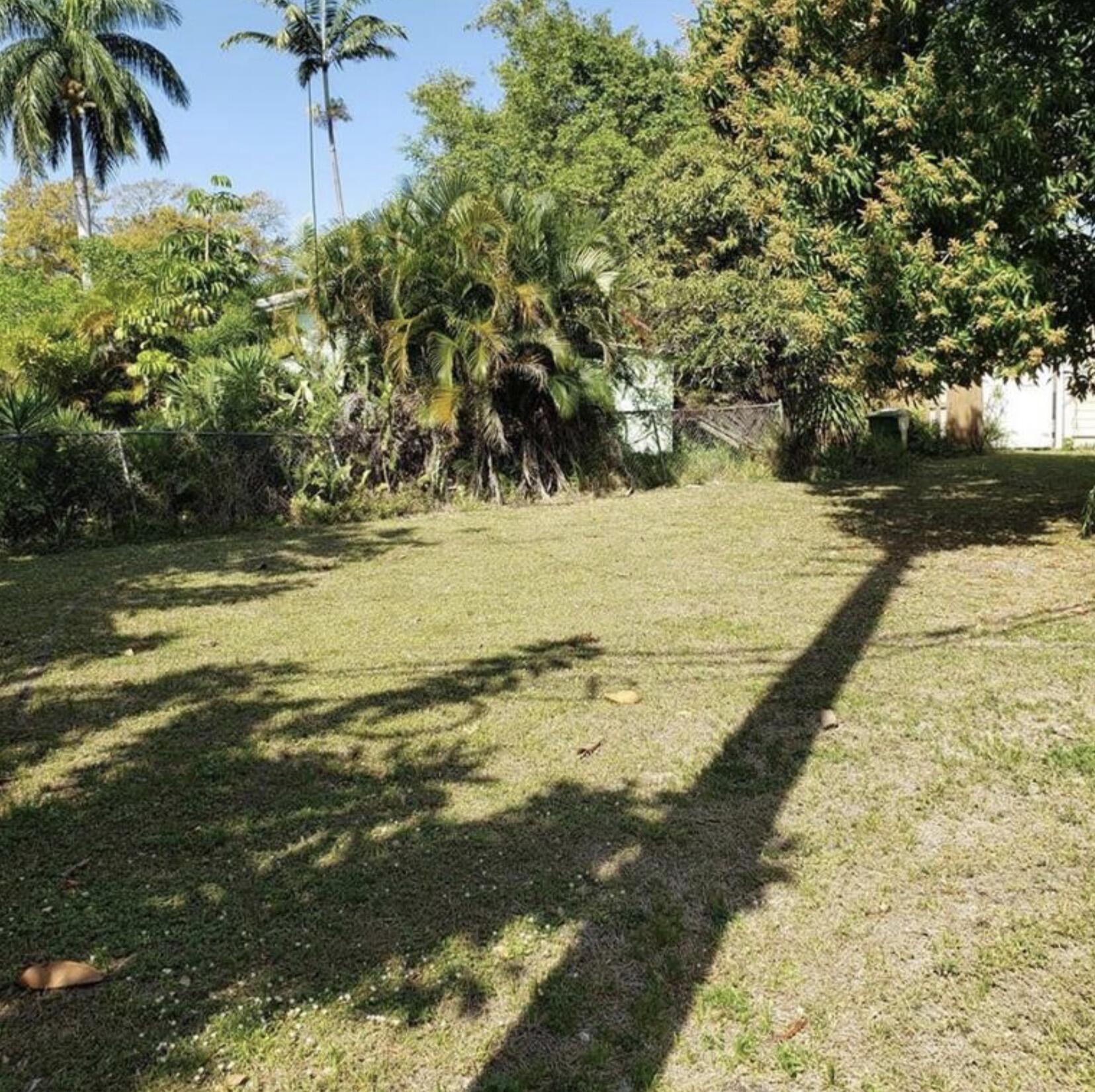 WILTON MANORS - Land