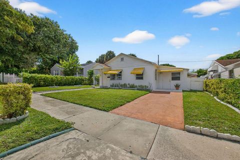 912 38th Street West Palm Beach FL 33407