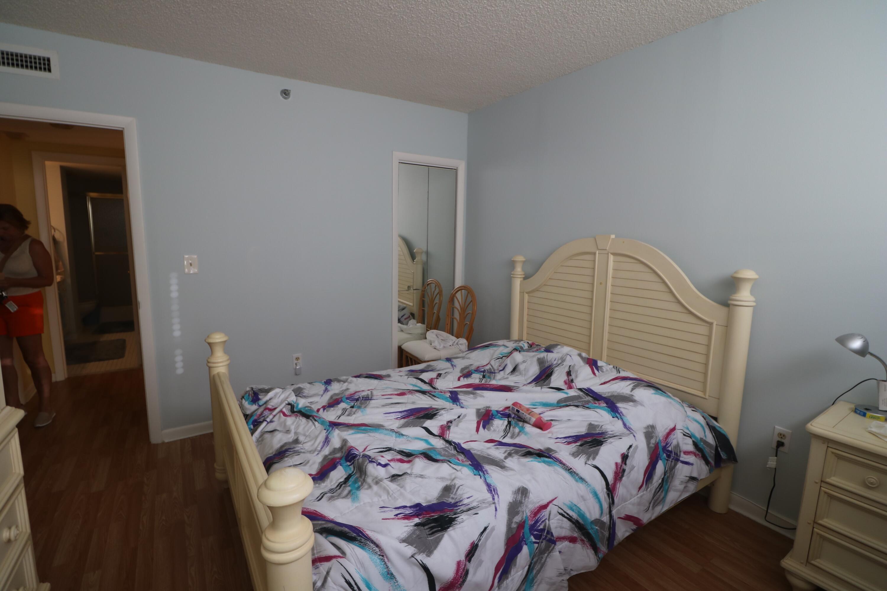 HILLCREST EAST NO 26 CONDO - Residential