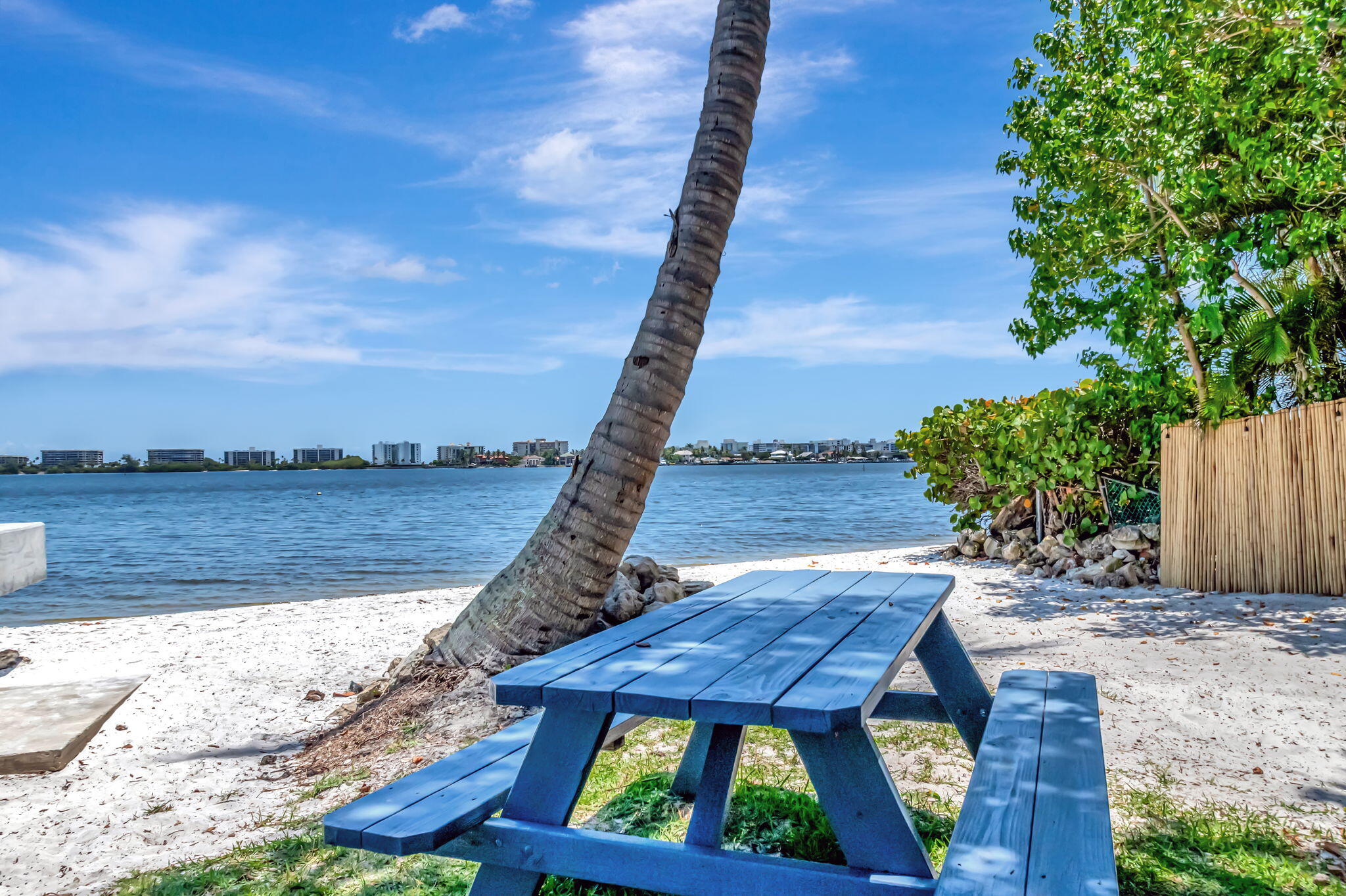 PALM LAKE 1 CONDO - Residential