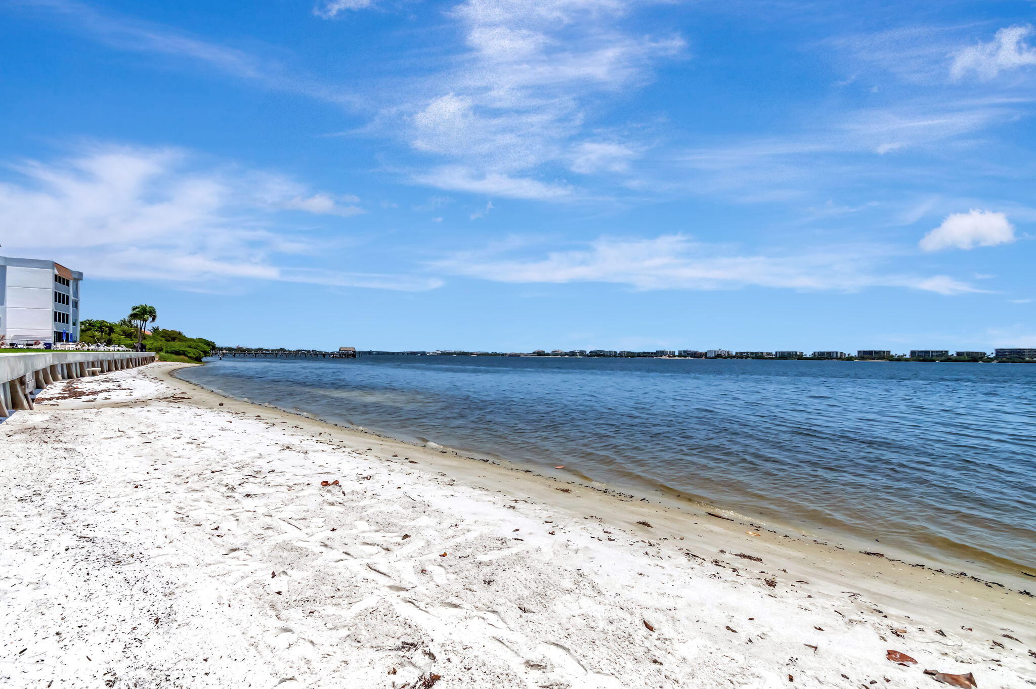 PALM LAKE 1 CONDO - Residential