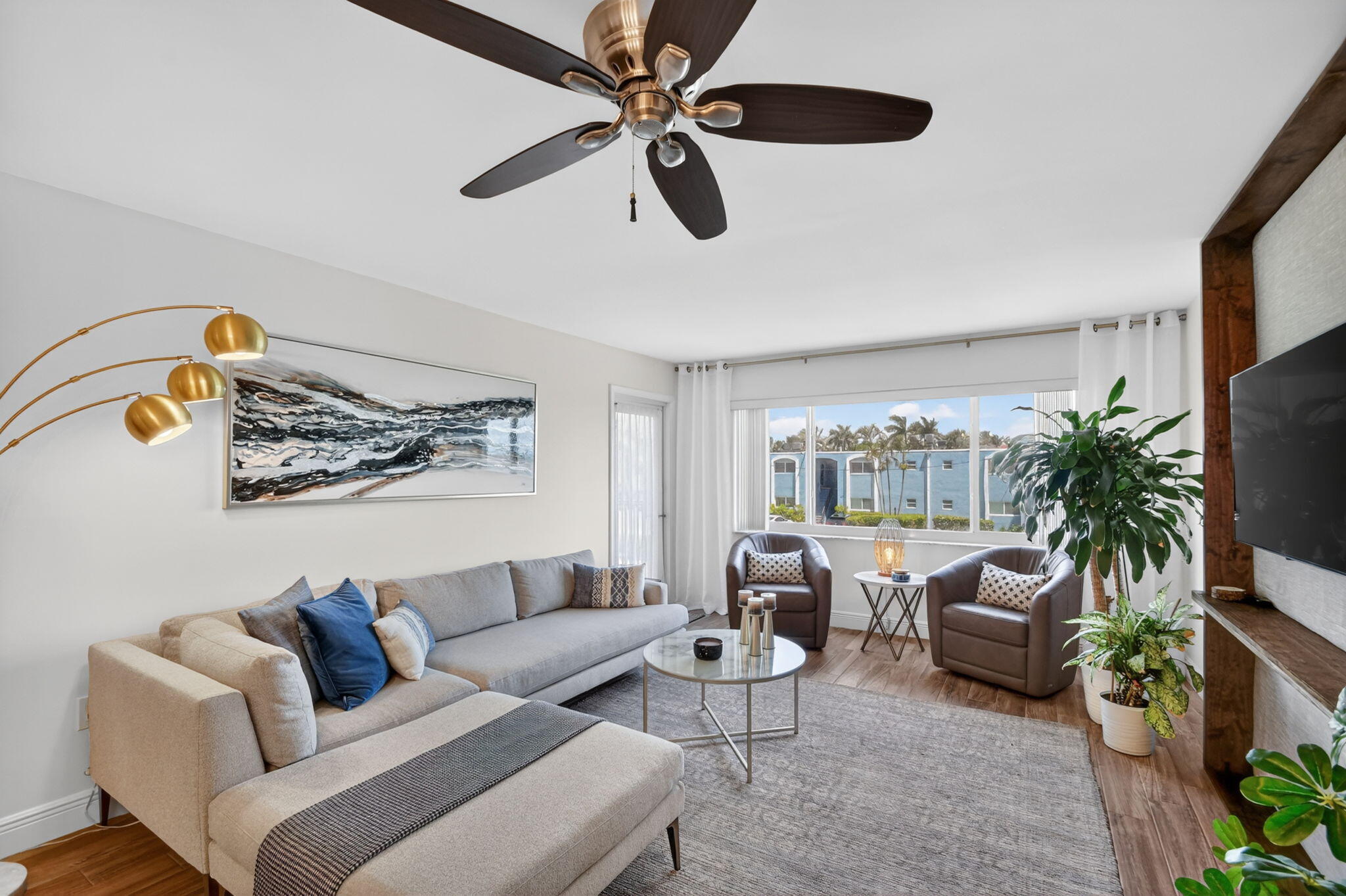 PALM LAKE 1 CONDO - Residential