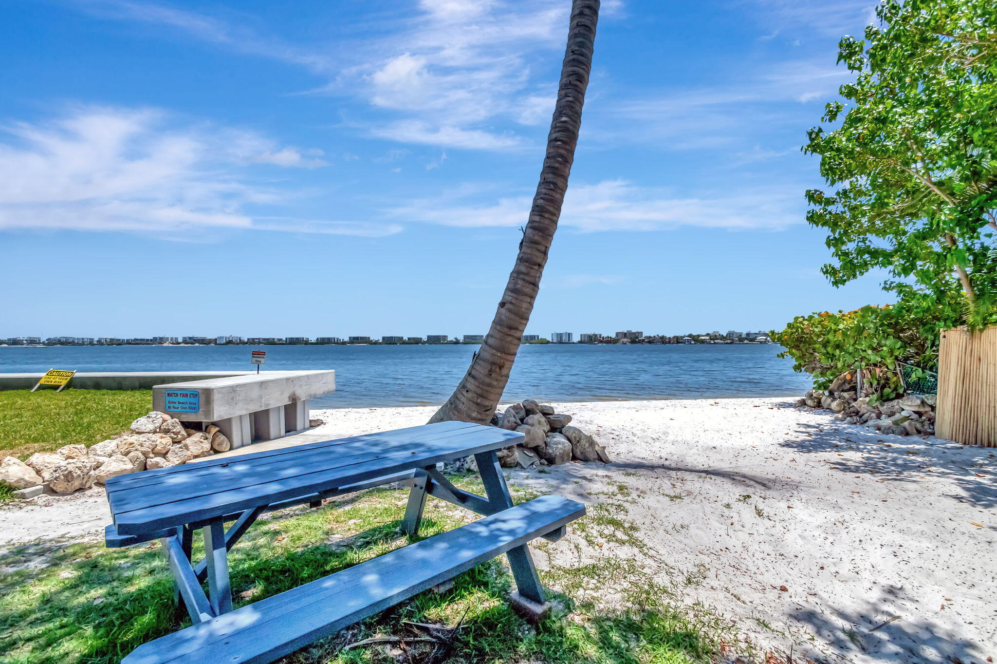 PALM LAKE 1 CONDO - Residential