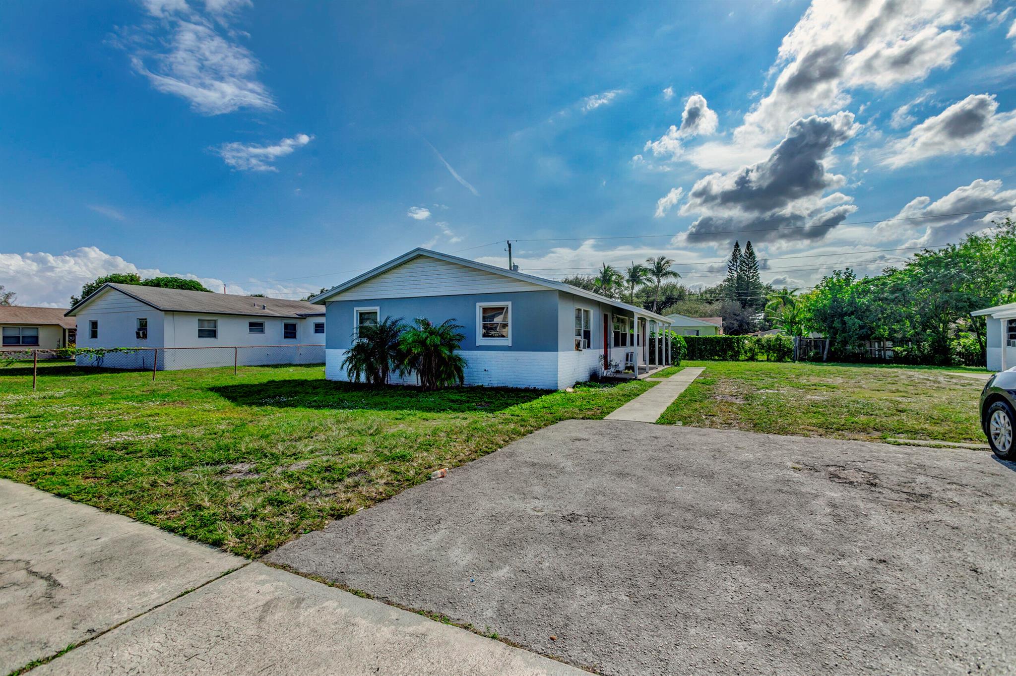 Move in immediately!! NO HOA!! Awesome location!! Just updated clean 2/1, all tiled and freshly painted. Safe Neighborhood. Large living room, to entertain and washer and dryer in unit. Has Large side yard and back yard. Rent includes water and landscaping. ***650+ credit score - 1st month $1,800 and Security of $3,600. $5,400 TOTAL to move in. NO Evictions allowed and Proof of income is required! No Pets *** This unit will not last at this low price.